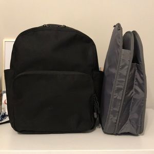 Lo & Sons Hanover Deluxe Backpack in Black